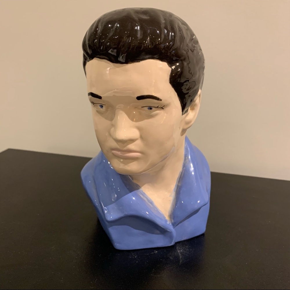 ELVIS vintage decor